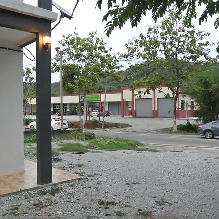 Wave Langkawi Inn Pantai Cenang  Zewnętrze zdjęcie