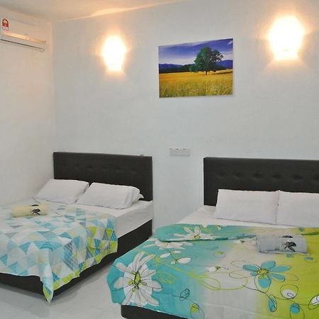 Wave Langkawi Inn Pantai Cenang  Zewnętrze zdjęcie